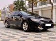 Toyota Camry 2017 - Cần bán xe Camry 2.5Q, 2017, số tự động, màu đen còn mới tinh