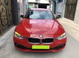 BMW 3 Series 2017 - Nhà tôi cần bán BMW 320i Model 2017 nhập Đức, số tự động, màu đỏ tươi