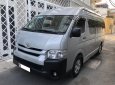 Toyota Hiace 2018 - Nhà cần bán Toyota Hiace 2018, số sàn, 16 chỗ, máy xăng, nhập Nhật, màu bạc