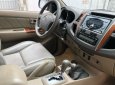 Toyota Fortuner 2011 - Nhà cần bán Toyota Fortuner 2011, tự động, máy xăng, hai cầu, màu xám chì