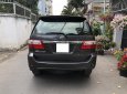 Toyota Fortuner 2011 - Nhà cần bán Toyota Fortuner 2011, tự động, máy xăng, hai cầu, màu xám chì