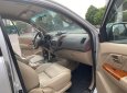 Toyota Fortuner 2012 - Gia đình bán Toyota Fortuner 2012, số tự động, máy xăng, màu bạc