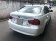 BMW 3 Series 2008 - Mình cần bán BMW 320i 2008, số tự động, màu trắng, nhập Đức, còn mới ken xà ben