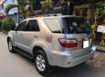 Toyota Fortuner 2012 - Về hưu cần bán xe Fortuner 2012 đk 2013 số tự động, máy xăng, màu bạc