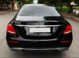 Mercedes-Benz E200 2016 - Mình cần bán xe Mercedes E200 2016 đăng ký 2017, số tự động, màu đen