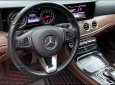 Mercedes-Benz E200 2016 - Mình cần bán xe Mercedes E200 2016 đăng ký 2017, số tự động, màu đen