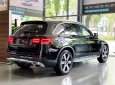 Mercedes-Benz GLC 2021 - Bán Mercedes GLC200 4Matic 2021 màu đen, siêu lướt biển đẹp giá cực tốt, xe đã qua sử dụng chính hãng