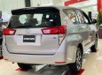 Toyota Innova E 2021 - Cần bán Toyota Innova E đời 2021, màu bạc