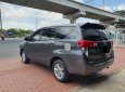 Toyota Innova E 2018 - Cần bán xe Toyota Innova 2.0E 2018 màu xám xe đẹp đi kĩ chính hãng Toyota Sure
