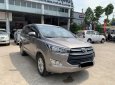 Toyota Innova 2.0E 2018 - Bán Toyota Innova 2.0E đời 2018, màu nâu