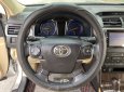 Toyota Camry 2.0E 2017 - Cần bán xe Toyota Camry 2.0E 2017 màu bạc, xe đẹp đi kĩ, chính hãng Toyota Sure