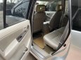 Toyota Innova 2.0E 2016 - Tôi cần bán chiếc xe ô tô Toyota Innova 2.0E màu ghi bạc sx 2016