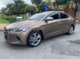 Hyundai Elantra   2.0AT 2018 - Cần bán Hyundai Elantra 2.0AT sản xuất năm 2018, màu nâu, giá 550tr