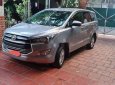 Toyota Innova 2019 - Bán Toyota Innova sản xuất năm 2019, màu bạc số sàn