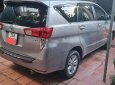 Toyota Innova 2019 - Bán Toyota Innova sản xuất năm 2019, màu bạc số sàn