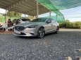 Mazda 6   2.0 Premium  2017 - Bán Mazda 6 2.0 Premium sản xuất năm 2017, màu bạc, giá tốt