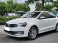 Volkswagen Polo   1.6 AT  2016 - Cần bán xe Volkswagen Polo 1.6 AT sản xuất 2016, màu trắng, nhập khẩu  