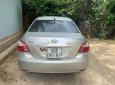 Toyota Vios 2010 - Cần bán xe Toyota Vios sản xuất năm 2010, màu bạc