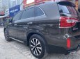 Kia Sorento 2015 - Cần bán Kia Sorento năm sản xuất 2015, màu đen còn mới, giá tốt