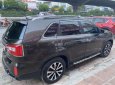 Kia Sorento 2015 - Cần bán Kia Sorento năm sản xuất 2015, màu đen còn mới, giá tốt