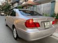 Toyota Camry 2004 - Bán Toyota Camry sản xuất 2004, màu bạc số tự động