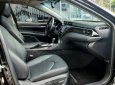 Toyota Camry 2019 - Cần bán lại xe Toyota Camry năm 2019, màu đen, nhập khẩu  