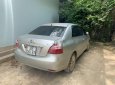 Toyota Vios 2010 - Cần bán xe Toyota Vios sản xuất năm 2010, màu bạc