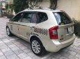 Kia Carens 2011 - Bán Kia Carens đời 2011, màu vàng còn mới, 290tr