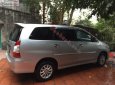 Toyota Innova   2.0E  2013 - Cần bán gấp Toyota Innova 2.0E năm sản xuất 2013, màu bạc còn mới