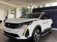 Peugeot 3008 2021 - Cần bán Peugeot 3008 sản xuất 2021, màu trắng, giá chỉ 989 triệu