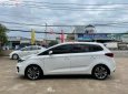 Kia Rondo   2.0L  2020 - Bán Kia Rondo 2.0L đời 2020, màu trắng số sàn