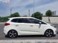 Kia Rondo   GAT 2017 - Bán Kia Rondo GAT đời 2017, màu trắng số tự động