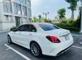 Mercedes-Benz C300   2018 - Bán Mercedes C300 sản xuất 2018, màu trắng còn mới
