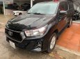 Toyota Hilux   2.4E AT  2020 - Cần bán xe Toyota Hilux 2.4E AT năm sản xuất 2020, màu đen, nhập khẩu 