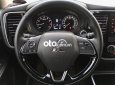 Mitsubishi Outlander  CVT   2019 - Bán xe Mitsubishi Outlander CVT năm sản xuất 2019, màu đen, 725 triệu