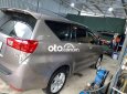 Toyota Innova  2.0V 2016 - Bán xe Toyota Innova 2.0V 2016, màu xám số tự động, giá tốt