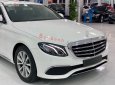 Mercedes-Benz E200 2019 - Bán Mercedes E200 đời 2019, màu trắng