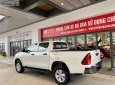 Toyota Hilux 2019 - Cần bán lại xe Toyota Hilux sản xuất năm 2019, màu trắng, xe nhập còn mới giá cạnh tranh