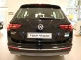 Volkswagen Tiguan Luxury S 2021 - Volkswagen Tiguan Luxury S màu đen - nội thất cam đen - Xe có sẵn giao ngay