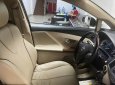 Toyota Venza   3.5  2010 - Bán Toyota Venza 3.5 đời 2010, màu trắng, xe nhập còn mới