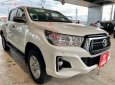 Toyota Hilux 2019 - Cần bán lại xe Toyota Hilux sản xuất năm 2019, màu trắng, xe nhập còn mới giá cạnh tranh