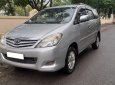 Toyota Innova 2.0G 2010 - Cần bán lại xe Toyota Innova 2.0G năm sản xuất 2010, màu bạc, giá tốt