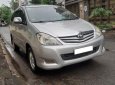 Toyota Innova 2.0G 2010 - Cần bán lại xe Toyota Innova 2.0G năm sản xuất 2010, màu bạc, giá tốt