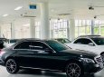 Mercedes-Benz C200 Exclusive  2021 - Cần bán gấp Mercedes C200 Exclusive 2021, màu đen như mới