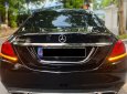 Mercedes-Benz C200 2019 - Cần bán lại xe Mercedes C200 sản xuất 2019, màu đen như mới