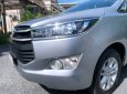 Toyota Innova 2017 - Cần bán xe Toyota Innova năm sản xuất 2017, màu bạc, giá 505tr