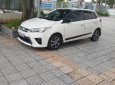 Toyota Yaris 2014 - Cần bán lại xe Toyota Yaris sản xuất năm 2014, màu trắng, nhập khẩu nguyên chiếc xe gia đình