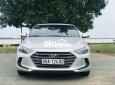 Hyundai Elantra 2018 - Bán ô tô Hyundai Elantra đời 2018, màu bạc còn mới
