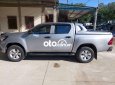 Toyota Hilux 2017 - Cần bán lại xe Toyota Hilux năm 2017, màu xám, nhập khẩu  