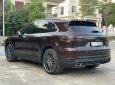 Porsche Cayenne 2019 - Màu nâu, nội thất kem